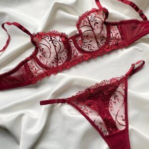 Crimson Romance Spitzenset