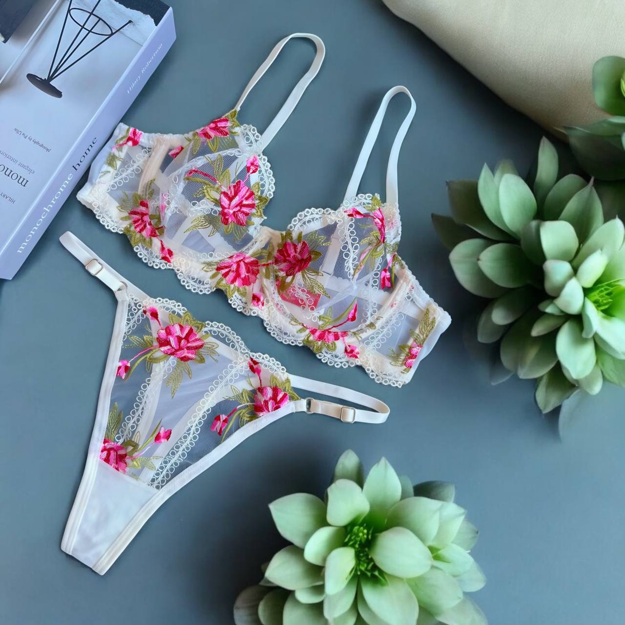 rosalie-floral-lace-lingerie-set