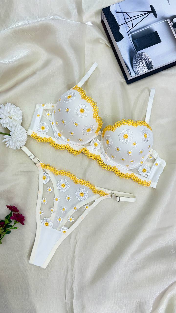 daisy-dream-lingerie-set