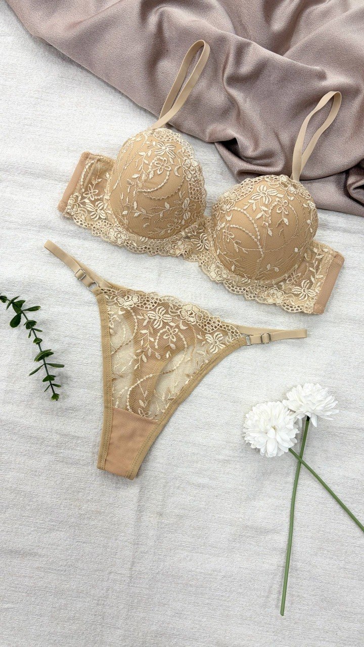 Midnight Bloom Lace Lingerie Set – Bild 6