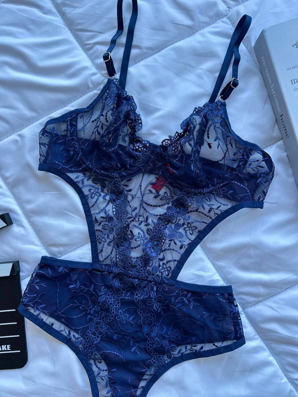 Sunset Glow Lace Bodysuit – Bild 2